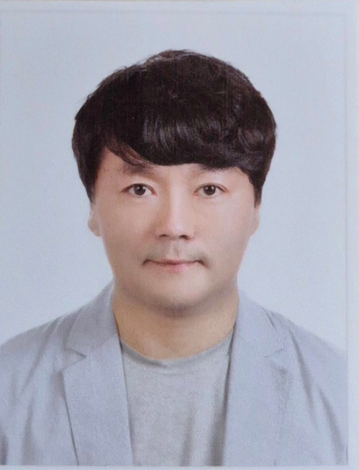 김주안 증명사진1.jpg